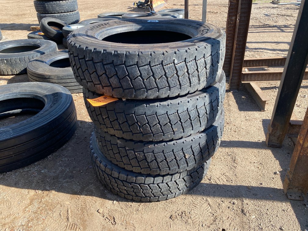 (4) 225/70R19.5 Commercial Truck Tires