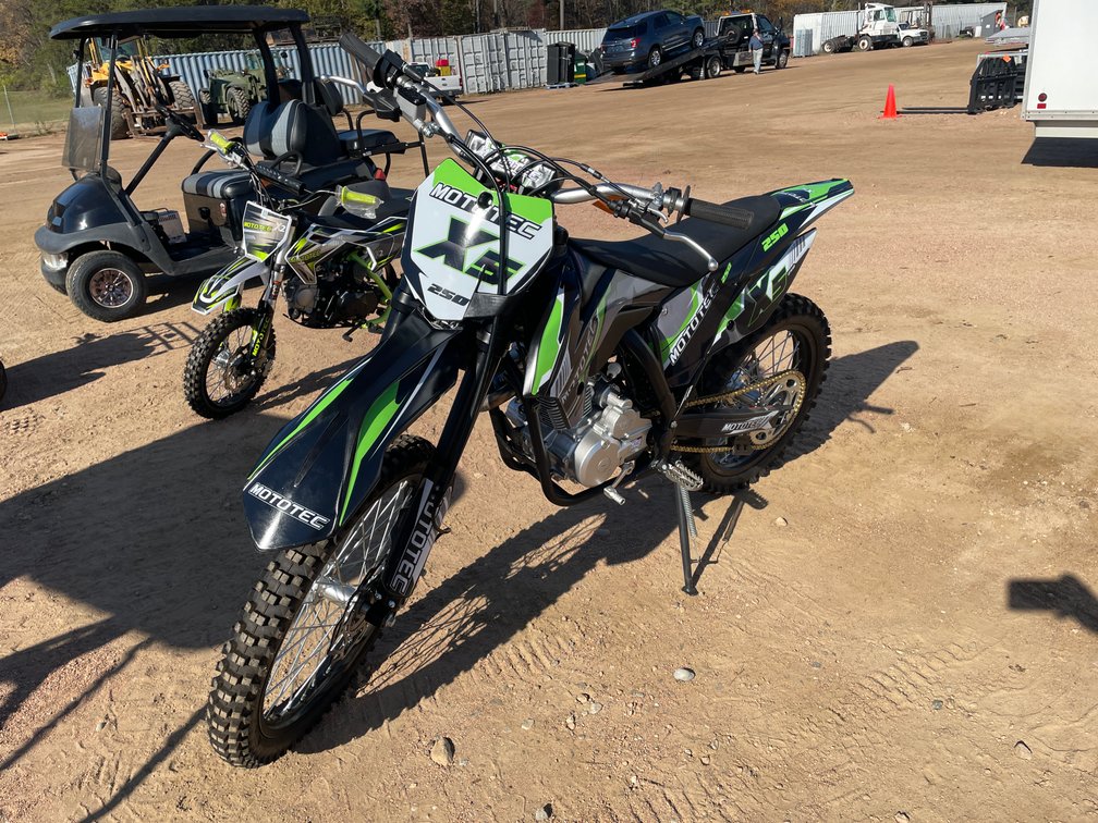 2026 Mototec X5 250cc Gas Dirt Bike