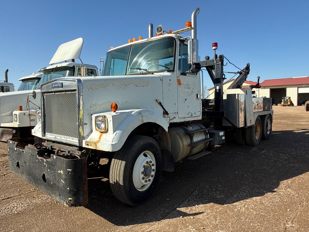 1985 Tandem Axle Wrecker Tow Truck (Has WI Title)