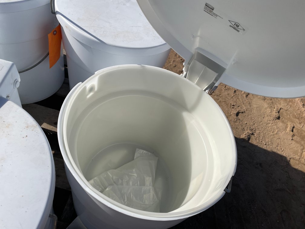 5-Piece 5-Gallon Plastic Foot Pedal Trash Buckets
