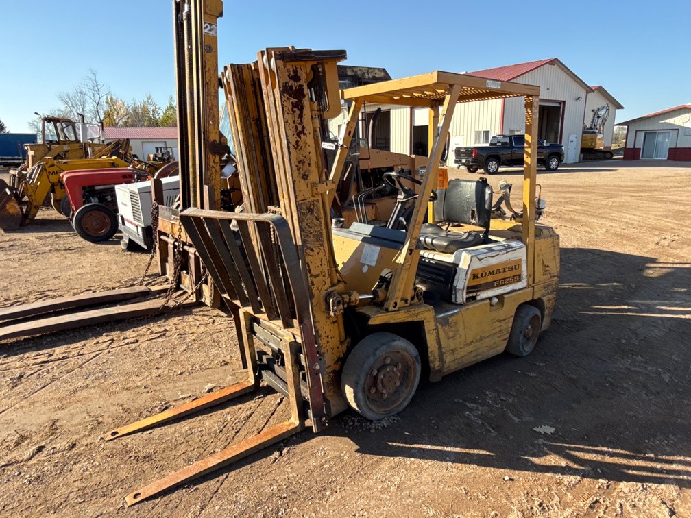 Komatsu FG25ST-4 5,000 Lb. Forklift