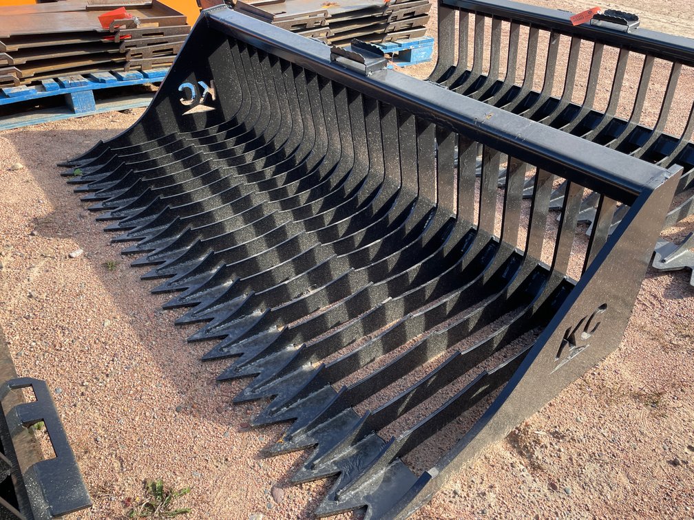 New KC 72" QT Fine Skeleton Bucket High Side