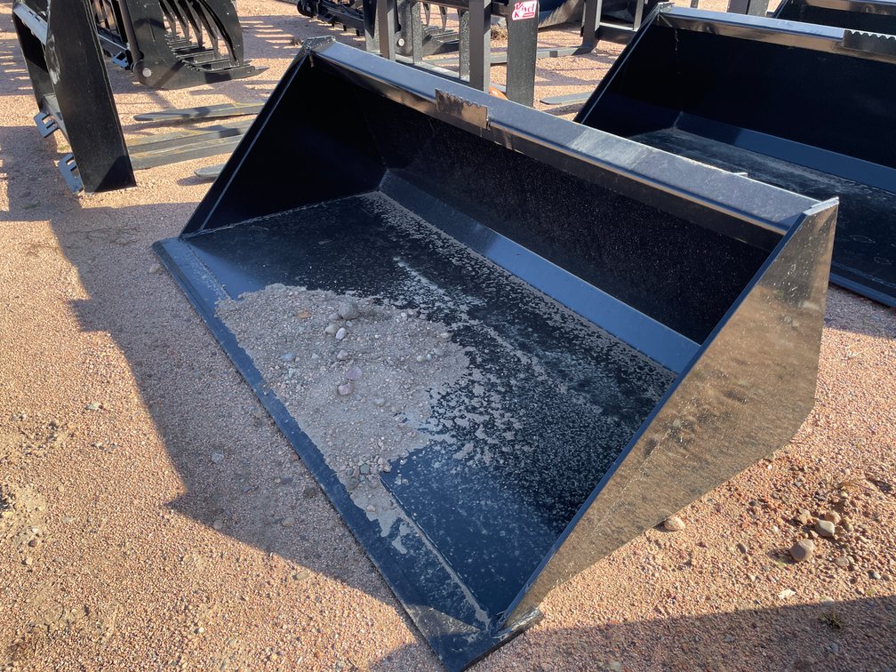 Universal Mount 60" Bucket