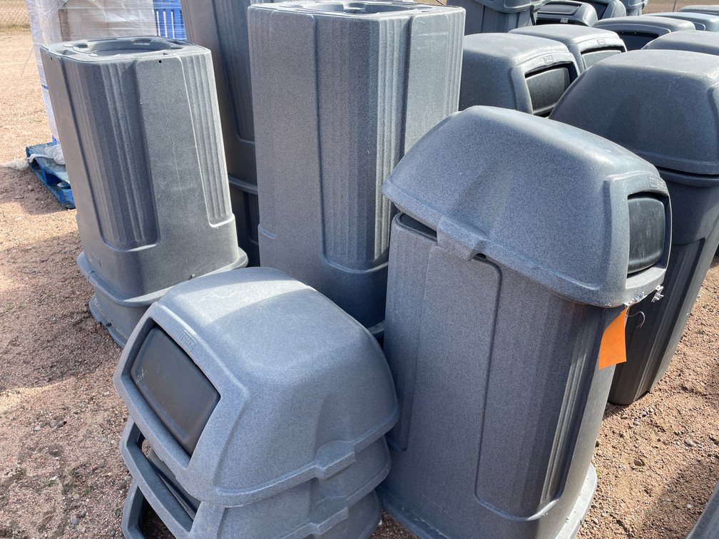 (4) Poly Garbage Cans