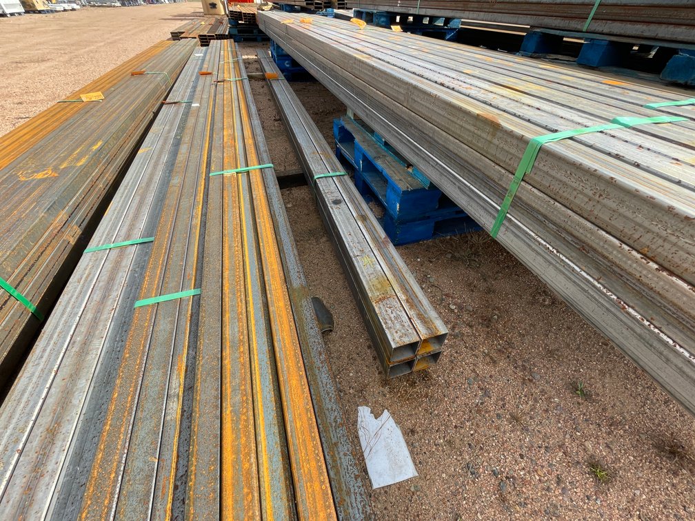 (4) 3" x 3" Steel Tube