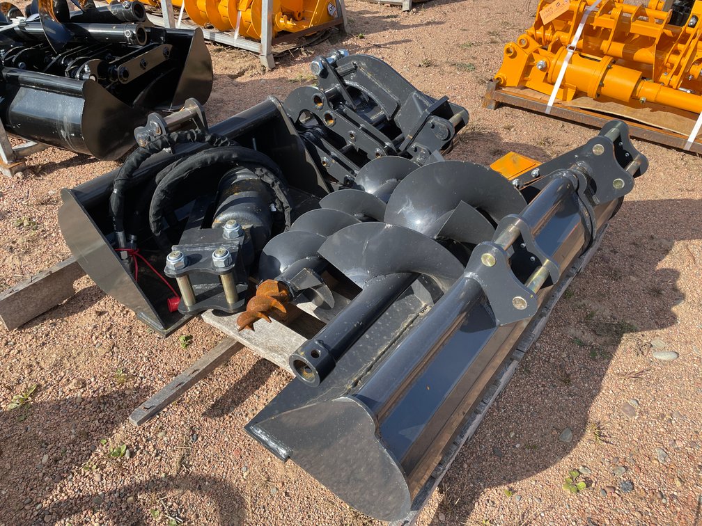 LandHonor Mini Excavator Attachment Set