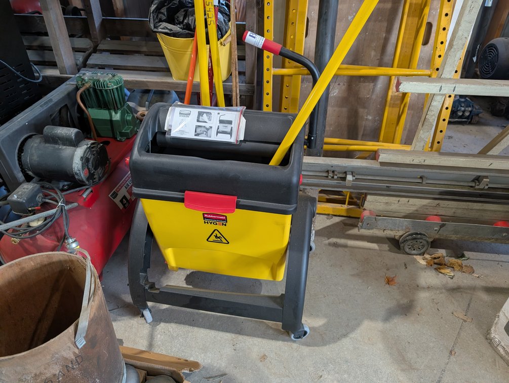 Rubbermaid Commercial Mop and Bucket