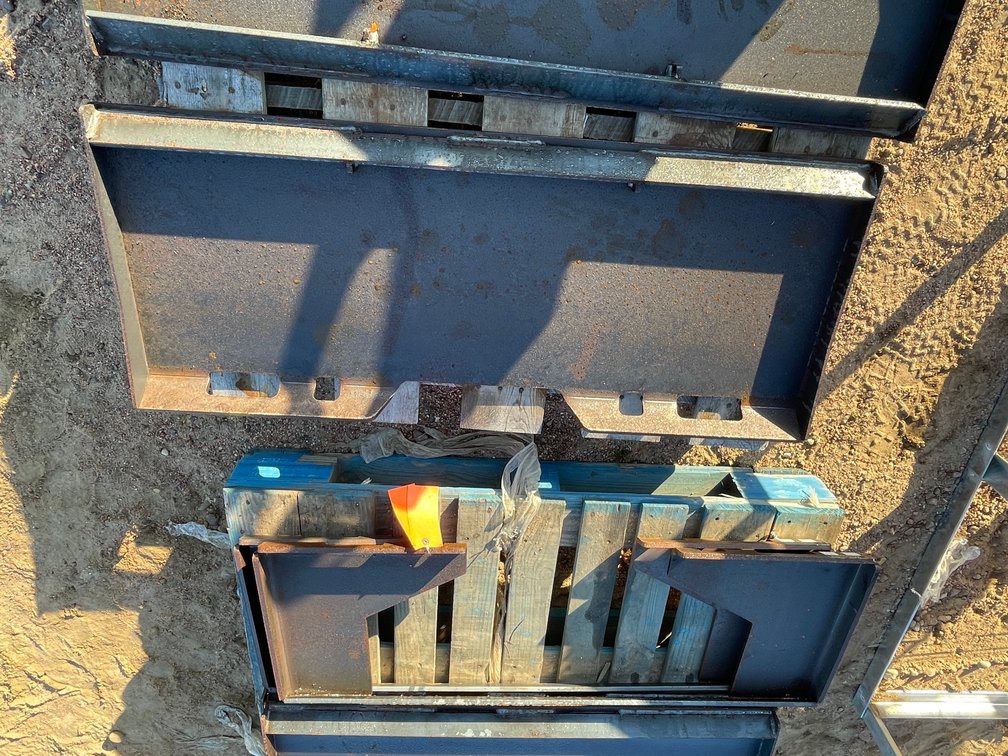 2026 Wolverine 1/2" Thick Universal Mounting Plate