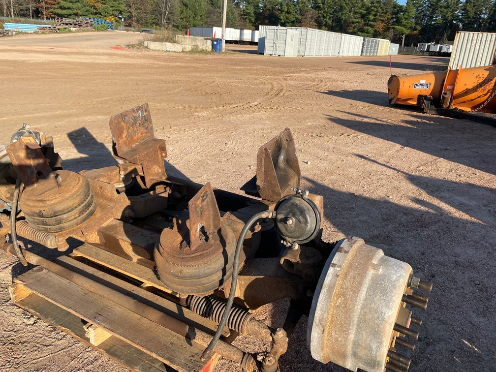 Pusher Axle