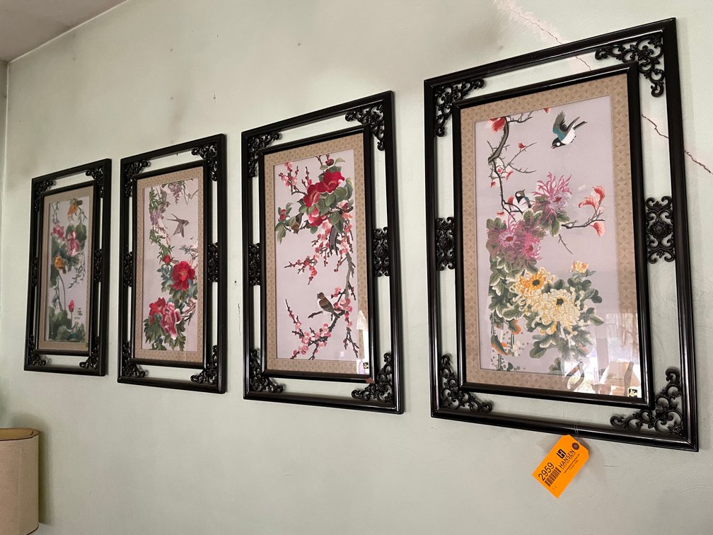 (4) Japanese Styled Embroidered Decorations