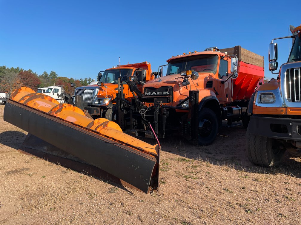 2007 Mack Granite Plow Truck (Has WI TItle)