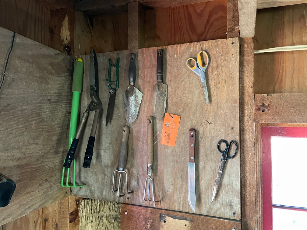Hanging Handled Gardening Tools