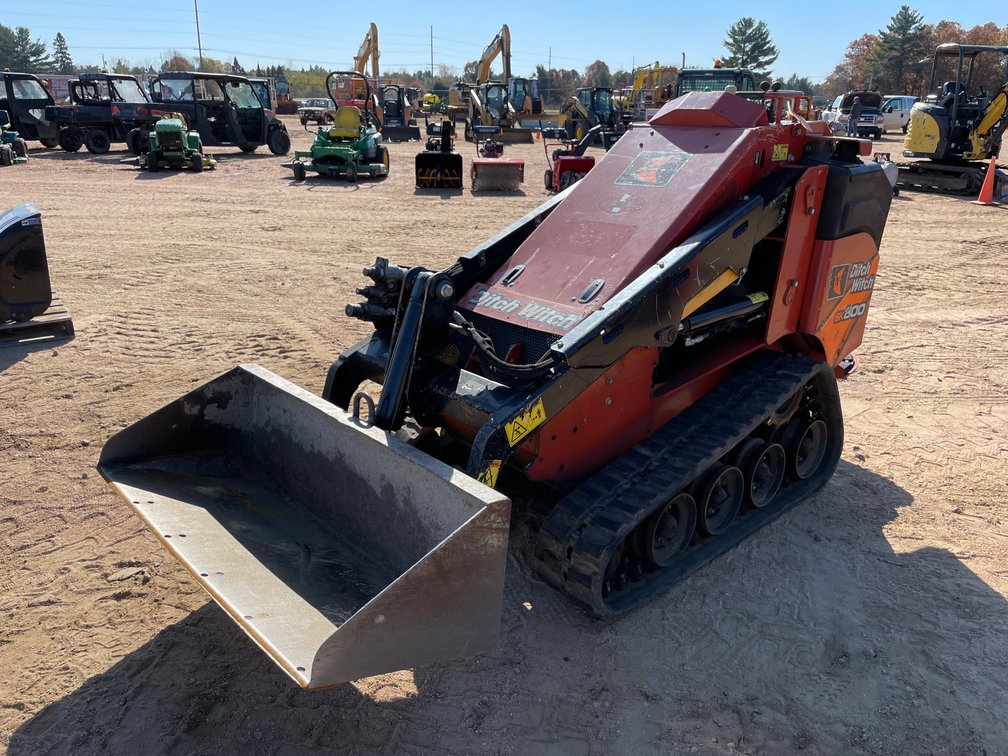 Ditch Witch SK800 Tracked Dingo