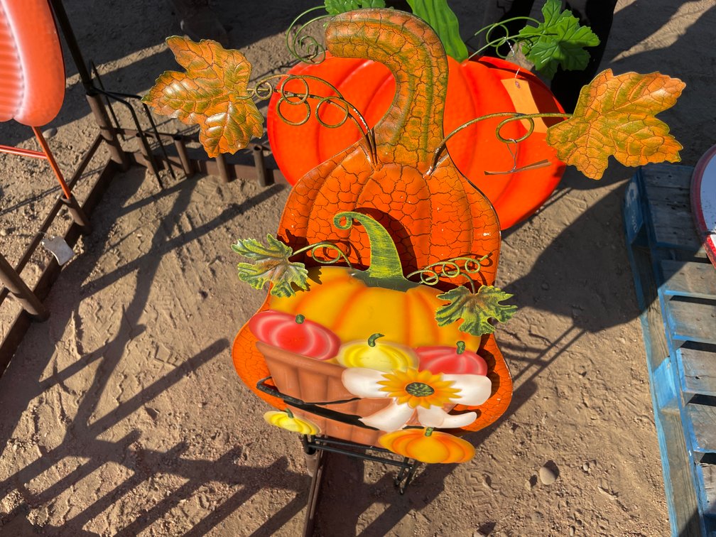 (2) Metal Pumpkin Yard Stakes