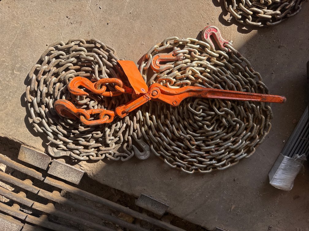 Lever Load Binder with 5/16" Grade 70 Transport Chains