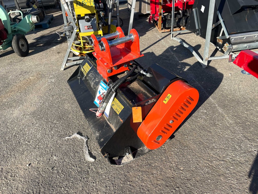 AGT Cat 305 Mini Excavator Flail Mower (010)