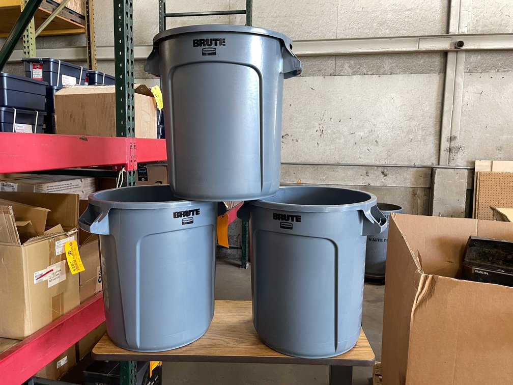 (3) 10 Gallon Trash Bins (PR20)