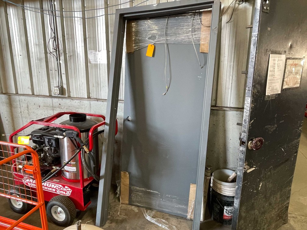 Steel Door with Frame (E)