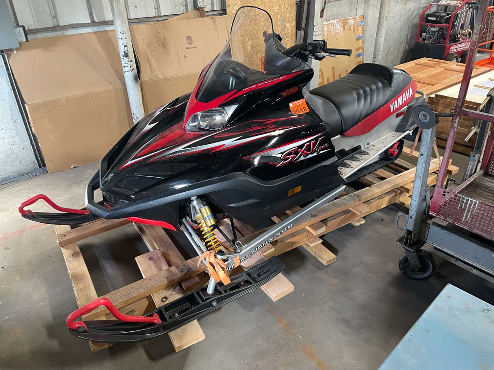 2004 Yamaha SX Viper Snowmobile (E)