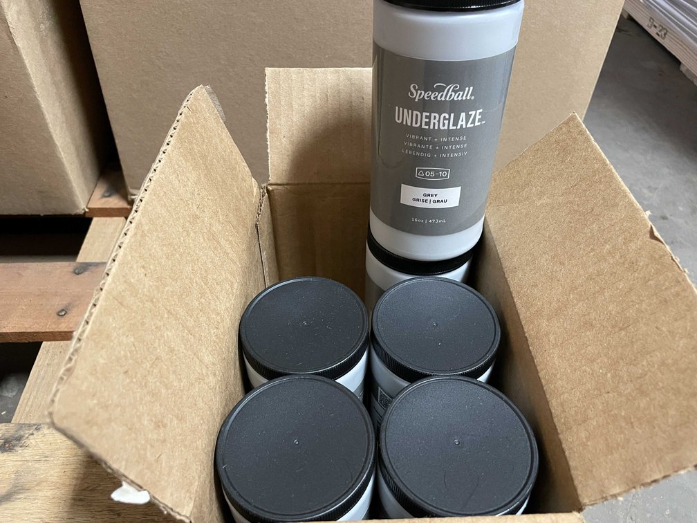 Grey Speedball Underglaze (CW)