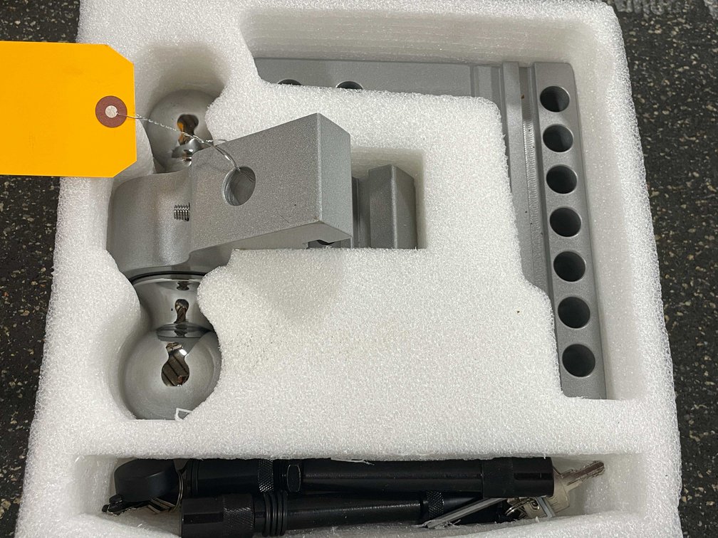 Trailer Hitch with 2" and 2-5/16" Balls (PR10)