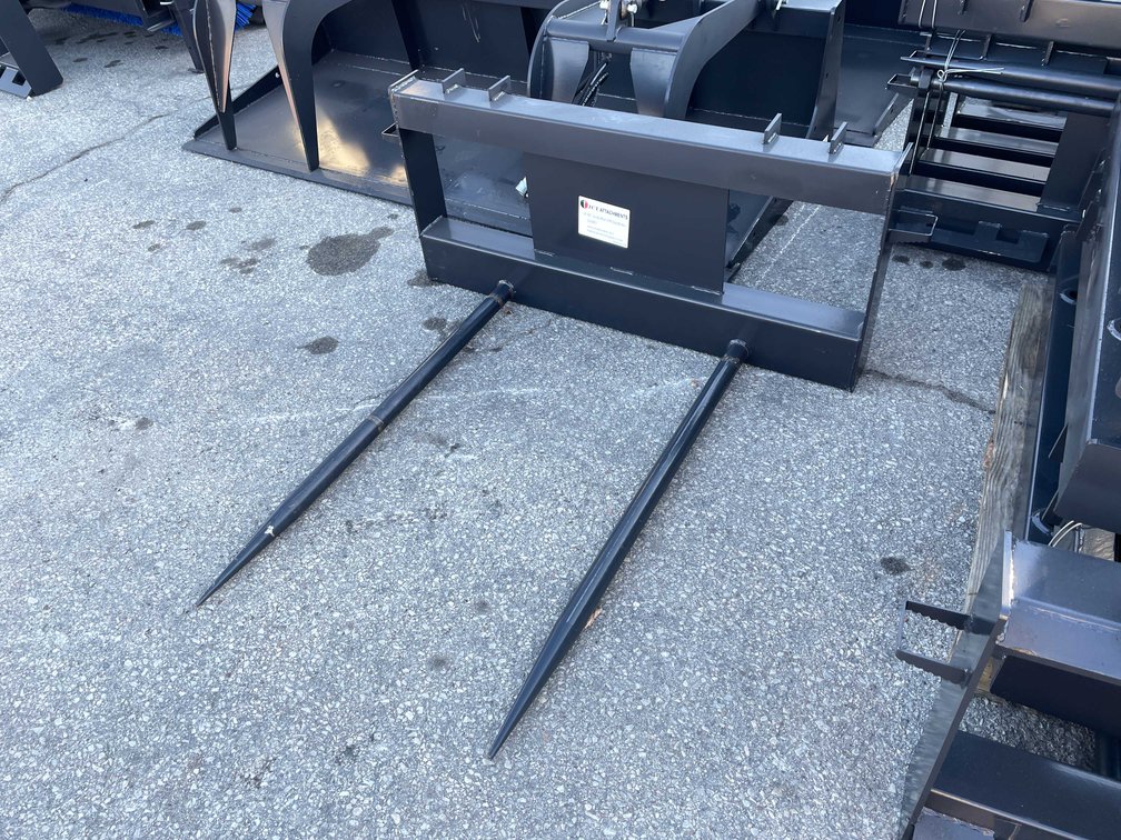 2026 JCT Skid Steer Bale Spear (02)