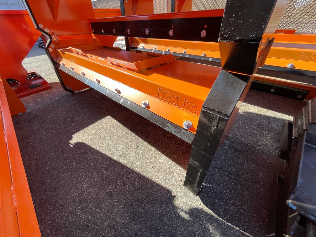 96" QT Pusher Pull Back with Steel Blade v2023 (07)