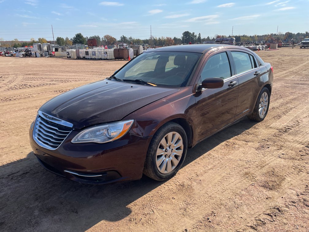 2013 Chrysler 200 (Has WI Title)