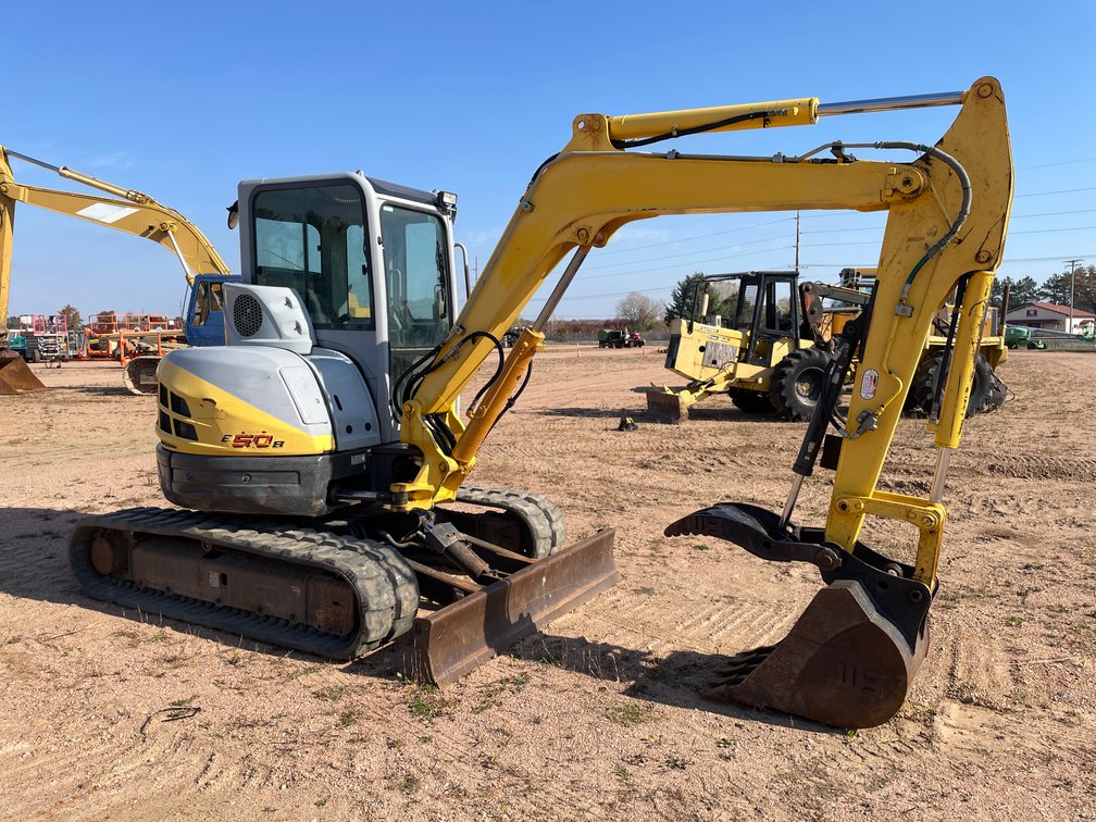 2011 New Holland E50B Midi Excavator