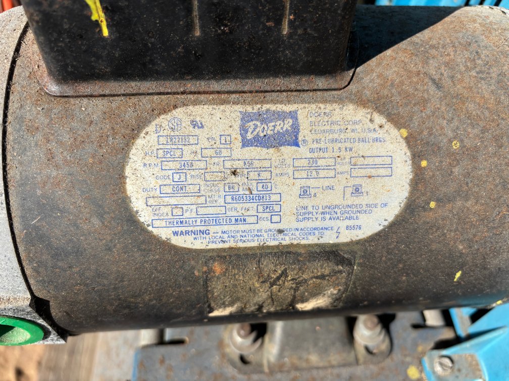 Cambell Hausfeld VT4200 Air Compressor