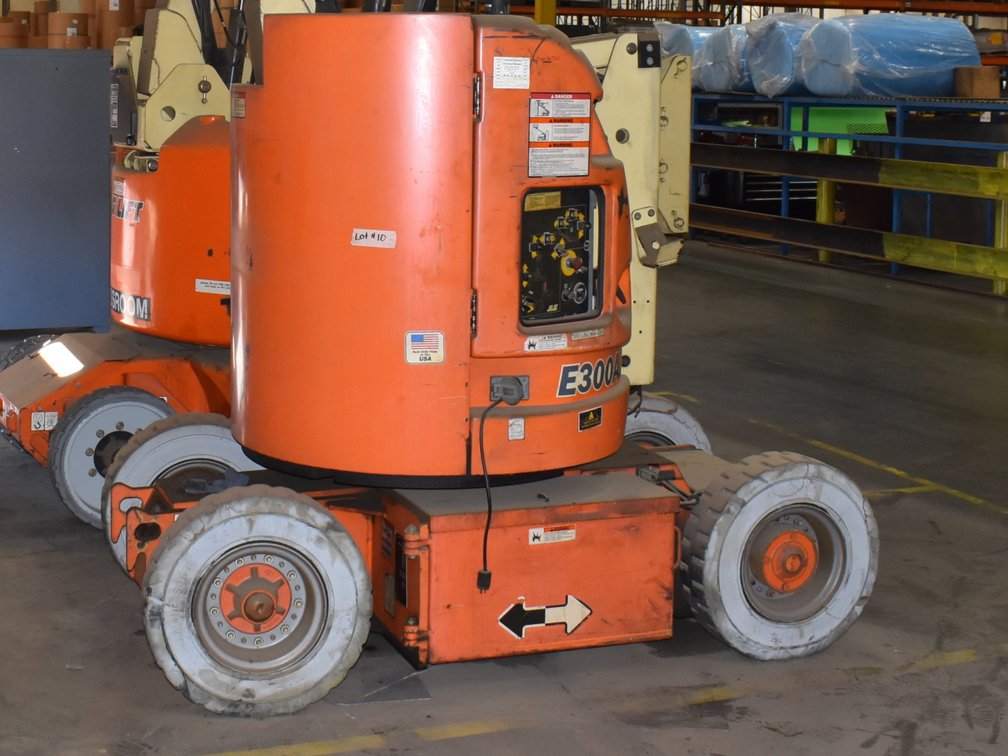 JLG E300AJP Snorkel Lift