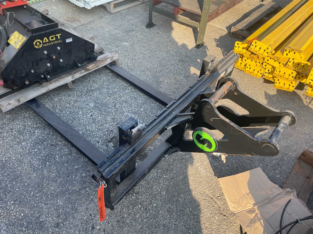 Steel Wrist Pallet Forks (09)