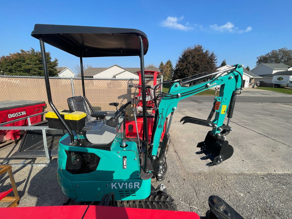 CF Industrial KV16R Mini Excavator (012)