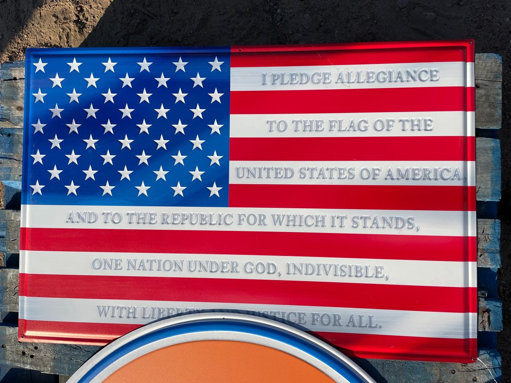 US Flag Metal Sign w/ Pledge of Allegiance