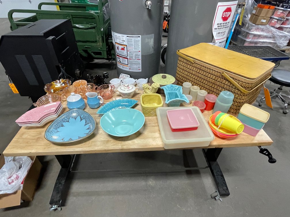 Vintage Tupperware and Picnic Basket (T2)