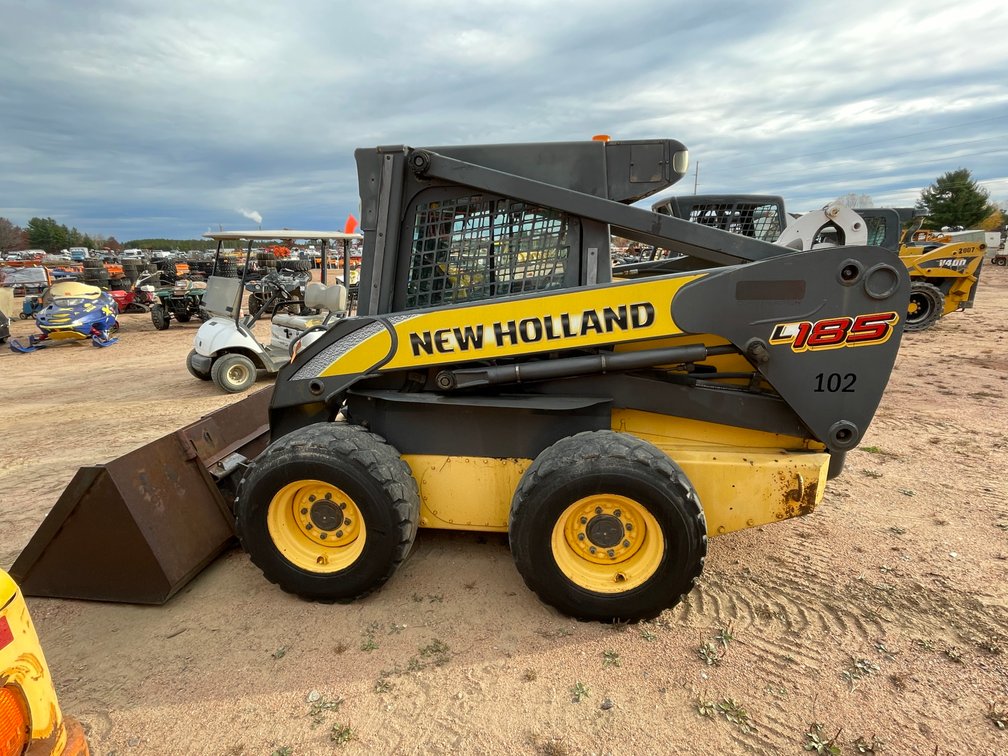 New Holland L185 Wheeled Skid Steer