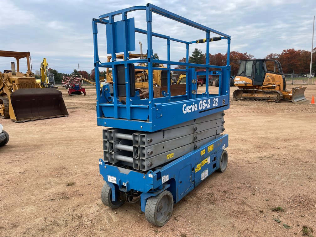 2016 Genie GS2632 Electric Scissor Lift, NON RUNNER