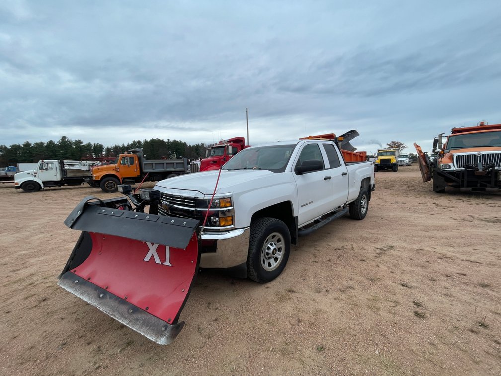 2016 Chevrolet Silverado 2500 HD Pickup Truck with Plow