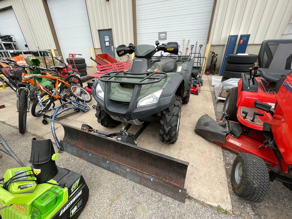 Honda Rincon TRX680 ATV with Plow (03)