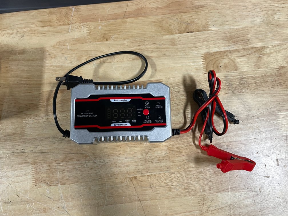 12V Intelligent Conversion Battery Charger (CW)