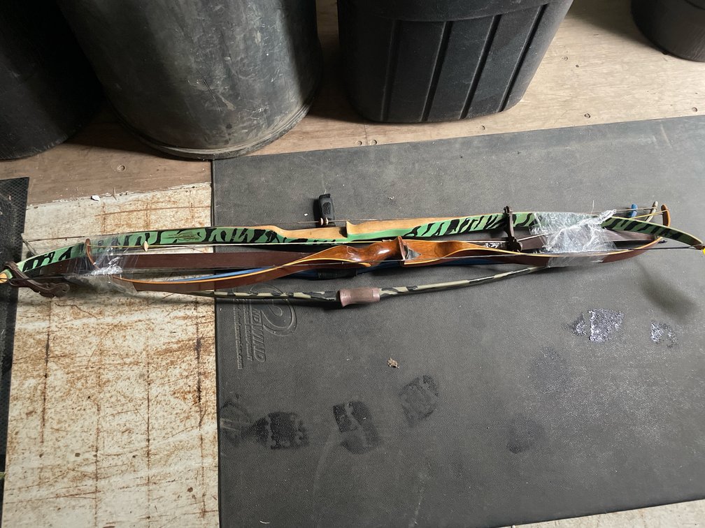 (5) Longbows (Neenah, WI)