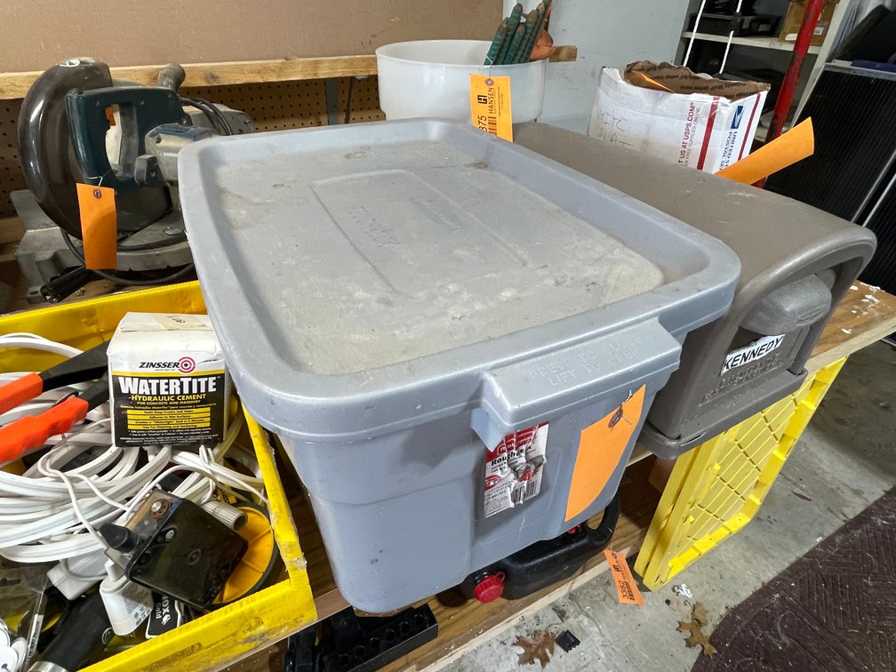 Remington Concrete Nailer with Nails