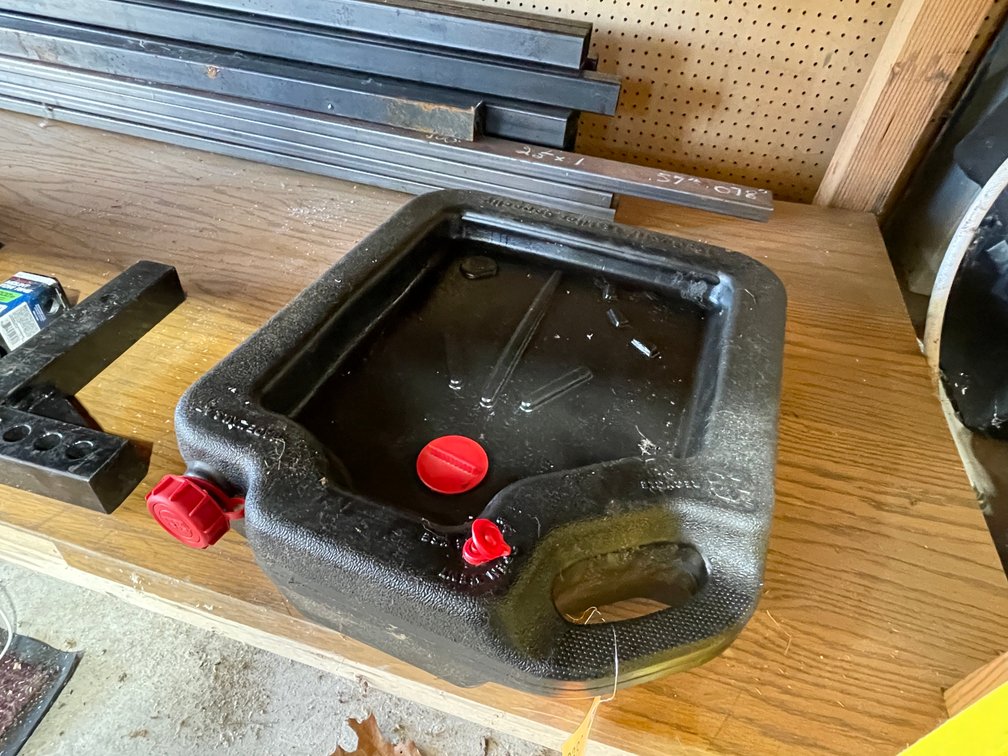 Poly 5-Gallon Oil Catch