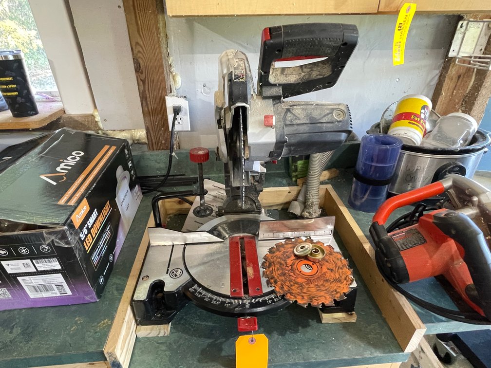 Craftsman 10" Compound Miter Saw