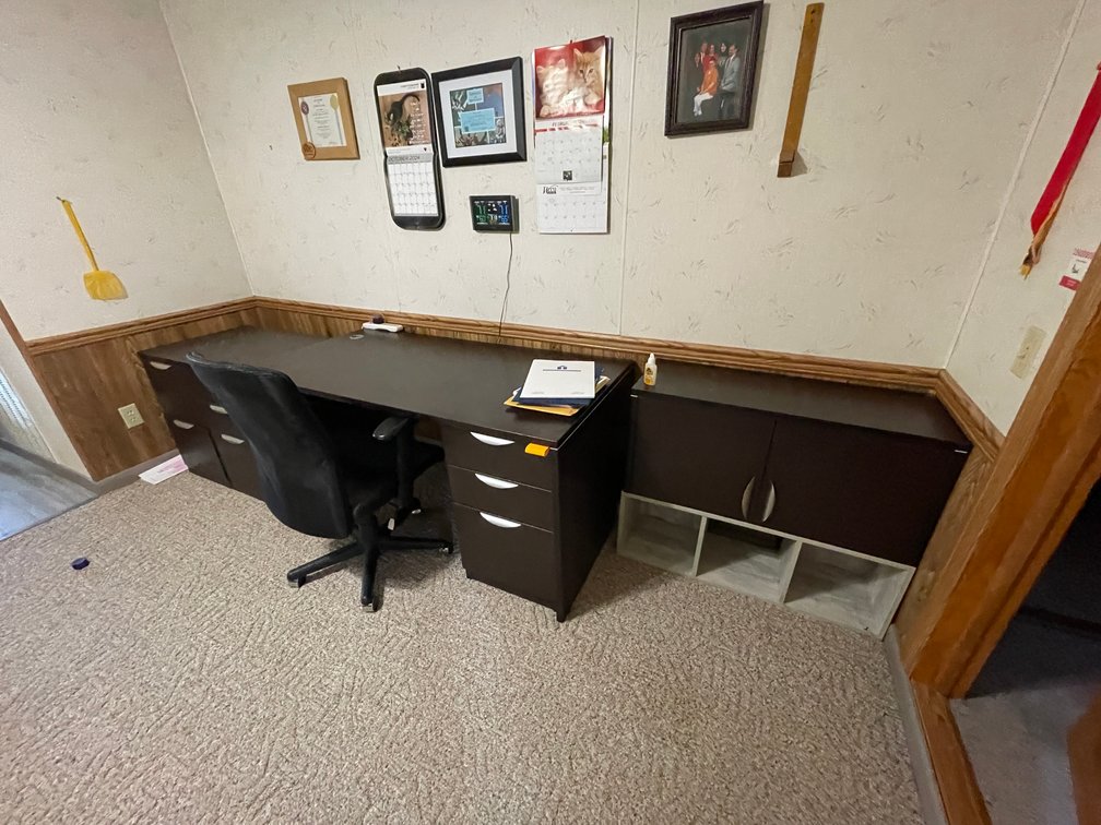 (5) Piece Desk Set