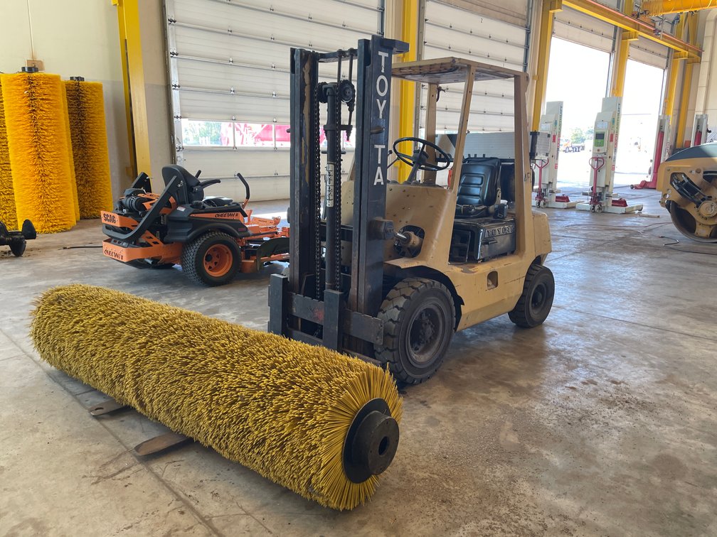 1977 Toyota 2FG20 LP Forklift