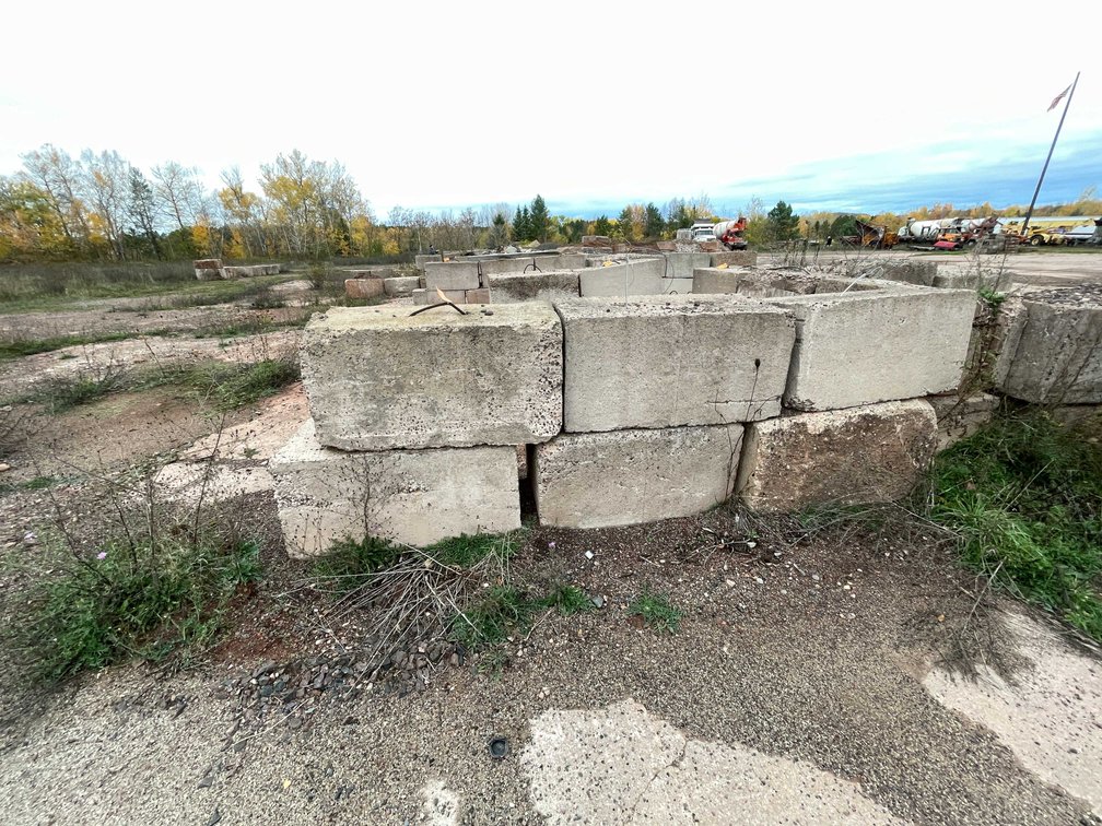 (10) Concrete Blocks