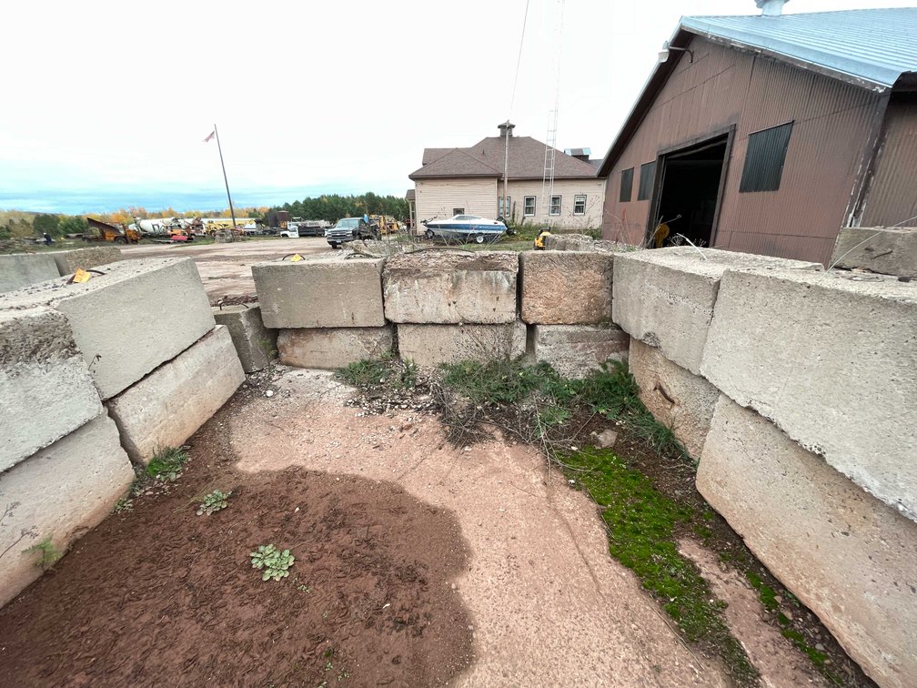 (10) Concrete Blocks