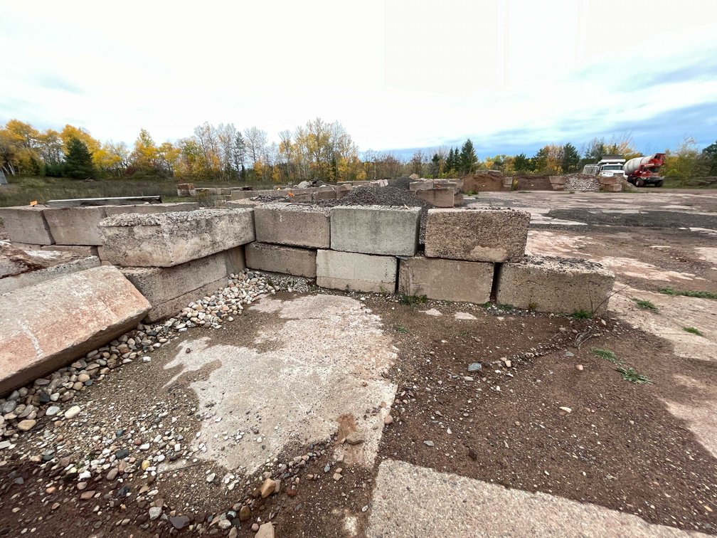 (10) Concrete Blocks