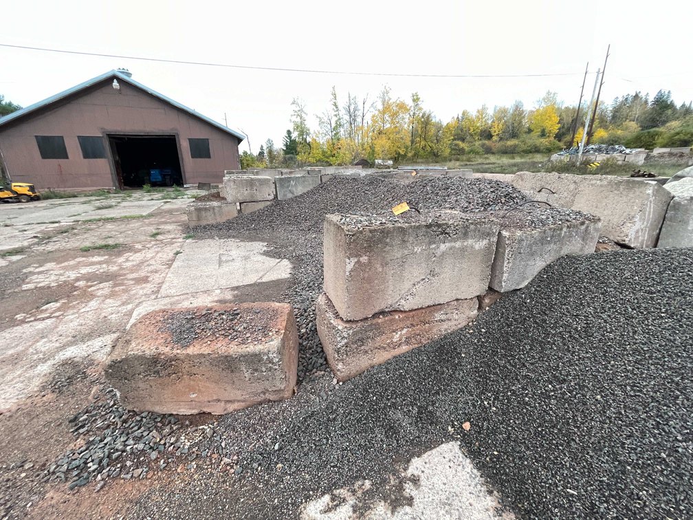 (10) Concrete Blocks